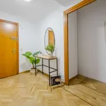 Rent a room of 150 m² in madrid