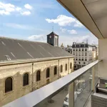 Rent 7 bedroom apartment of 180 m² in Paris