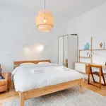 Huur 1 slaapkamer appartement van 484 m² in Brussels