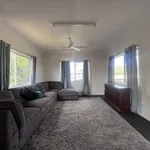 Rent 3 bedroom house of 818 m² in Moranbah