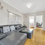 Rent 3 bedroom house in Broadmeadows