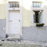 Rent 1 bedroom apartment in Lisbon