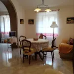 Rent 3 bedroom apartment of 95 m² in Serrapetrona