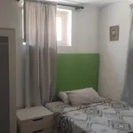 Rent 10 bedroom house in Madrid