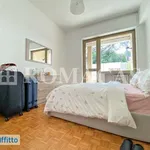 Rent 5 bedroom apartment of 300 m² in Rome