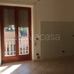 Affitto 5 camera appartamento di 90 m² in Frosinone