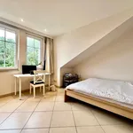 Rent 2 bedroom apartment in Ixelles