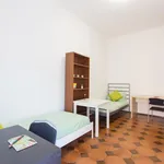 Rent 2 bedroom apartment in Milan