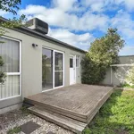 Rent 2 bedroom apartment in Werribee