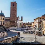 Appartamento in affitto a Pietrasanta via Della Fonda, arredato, terrazzo, centrale - TrovaCasa