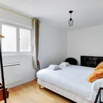 Appartement de 750 m² avec 2 chambre(s) en location à Paris