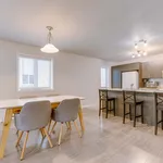 5 bedroom apartment of 1313 sq. ft in Sherbrooke