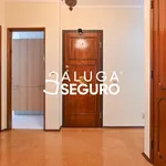 Rent 3 bedroom apartment of 100 m² in Loures