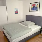 Miete 3 Schlafzimmer wohnung von 80 m² in Frankfurt am Main