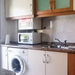 Rent 1 bedroom apartment of 72 m² in porto