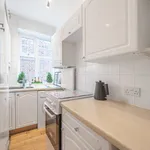 Flat to rent in Belsize Grove, Belsize Park, London NW3