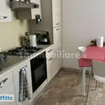 Affitto 3 camera appartamento di 70 m² in Florence