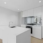 Rent 2 bedroom apartment in Southbank