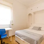 Rent a room of 122 m² in madrid