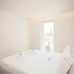 Rent 2 bedroom apartment of 45 m² in Porto