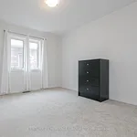 Appartement de 4284 m² avec 4 chambre(s) en location à Newmarket (Woodland Hill)