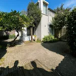 Rent 4 bedroom house of 84 m² in Heugem