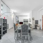 Rent 4 bedroom apartment in Milan