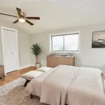 Rent 4 bedroom apartment in Plainview