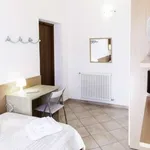 Rent 2 bedroom apartment of 67 m² in bologna