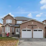 Rent 4 bedroom house of 492 m² in Mississauga (East Credit)