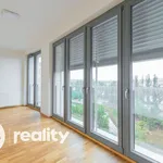 Pronajměte si 3 ložnic/e byt o rozloze 82 m² v Praha