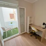 Rent 5 bedroom apartment in Valencia