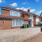 Rent 5 bedroom flat in South East England