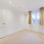 Rent 3 bedroom flat in South East England