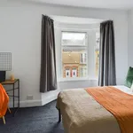 Rent 4 bedroom flat in Liverpool