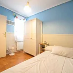 Rent a room of 150 m² in madrid