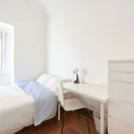 Rent a room in lisbon