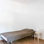 Rent a room of 75 m² in madrid