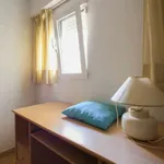 Rent a room of 90 m² in valencia