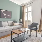 Miete 3 Schlafzimmer wohnung von 1124 m² in Berlin