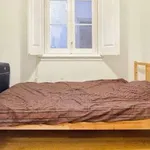 Rent a room in lisbon