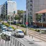 Quarto de 300 m² em porto