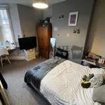 Rent 6 bedroom house in East Midlands