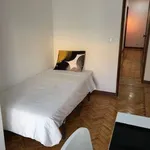 Rent a room in lisbon