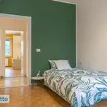 Rent 5 bedroom apartment of 100 m² in Milan