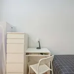 Rent a room in lisbon