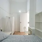 Rent a room in lisbon