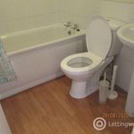 Rent 2 bedroom flat in Dundee