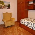 Rent a room of 100 m² in cordoba