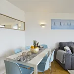 Rent 2 bedroom apartment of 120 m² in Matosinhos